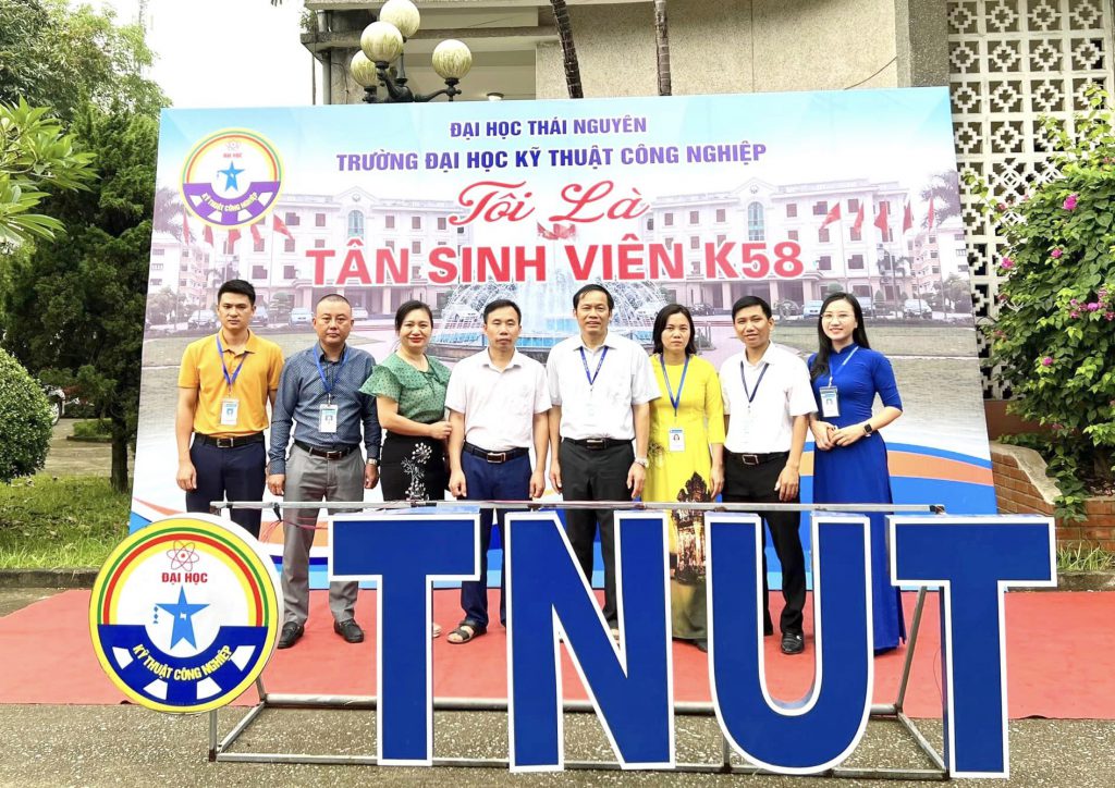 học đại học online đại học kỹ thuật công nghiệp